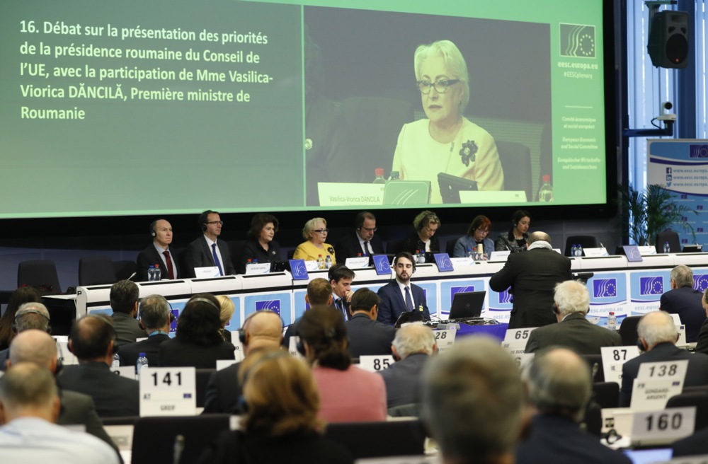 MEPs from the Identity and Democracy have called on the European Union to abolish one of its oldest institutions, which they have described as one of the "most useless" within the bloc. (EPA-EFE/OLIVIER HOSLET)