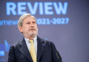 The European Commission is plotting the use of artificial intelligence in the formulation of its policy documents, a statement from Berlaymont has confirmed. (Photo by Thierry Monasse/Getty Images)