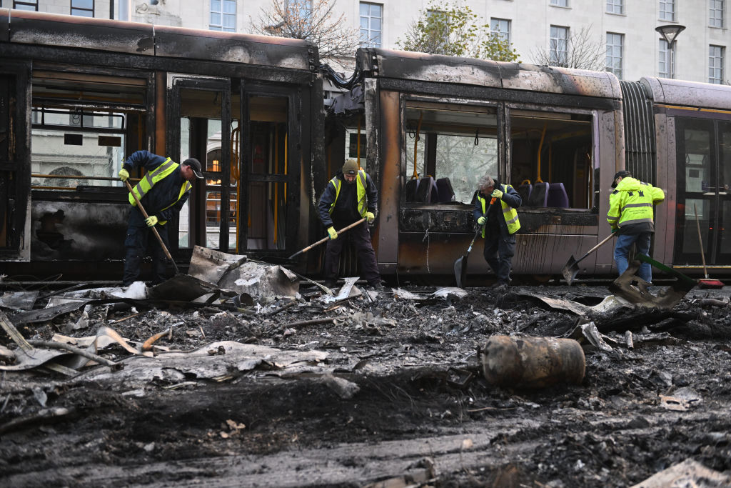 Rioting engulfed the Irish capital of Dublin on Thursday, November 23, after a migrant male is said to have stabbed a number of people, including three children. Photo by Charles McQuillan/Getty Images)