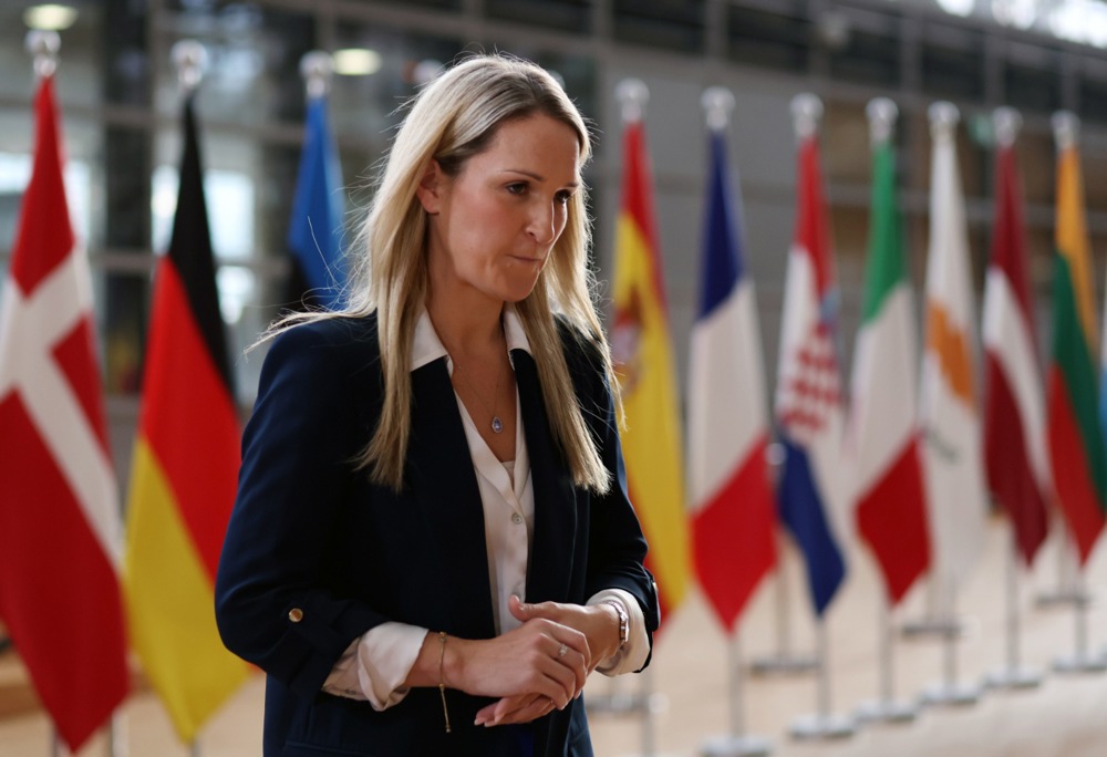 The Irish government is to expand its list of "safe countries" amid mounting pressure over the island's ongoing migrant crisis. (EPA-EFE/OLIVIER HOSLET)