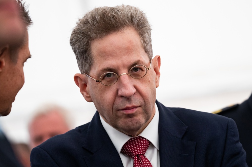 An overwhelming number of pundits agree that the party is aiming to attract voters who find themselves somewhere in between the AfD and the CDU (EPA-EFE/HAYOUNG JEON)