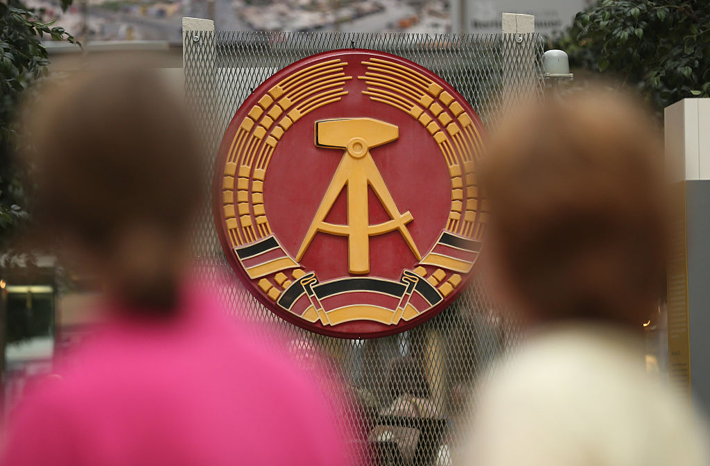 Germans think that the East and West of the country are drifting apart. We are now seeing that opinion reflected in the regional polling. (Photo by Sean Gallup/Getty Images)