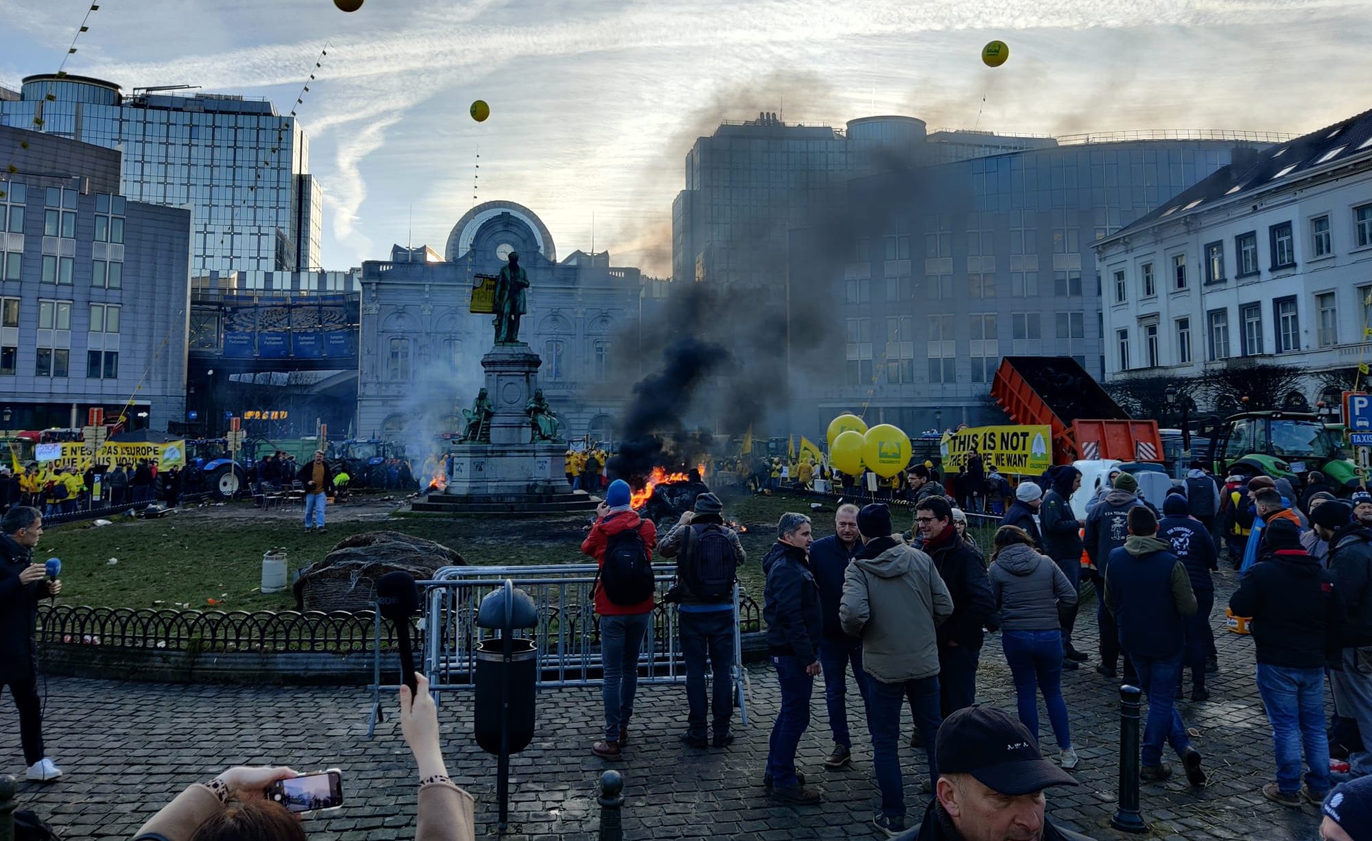 Farmers brought their message of frustration and anger directly to Brussels law-makers on February 1 by bringing the EU quarter to a standstill. (Peter Caddle/Brussels Signal)