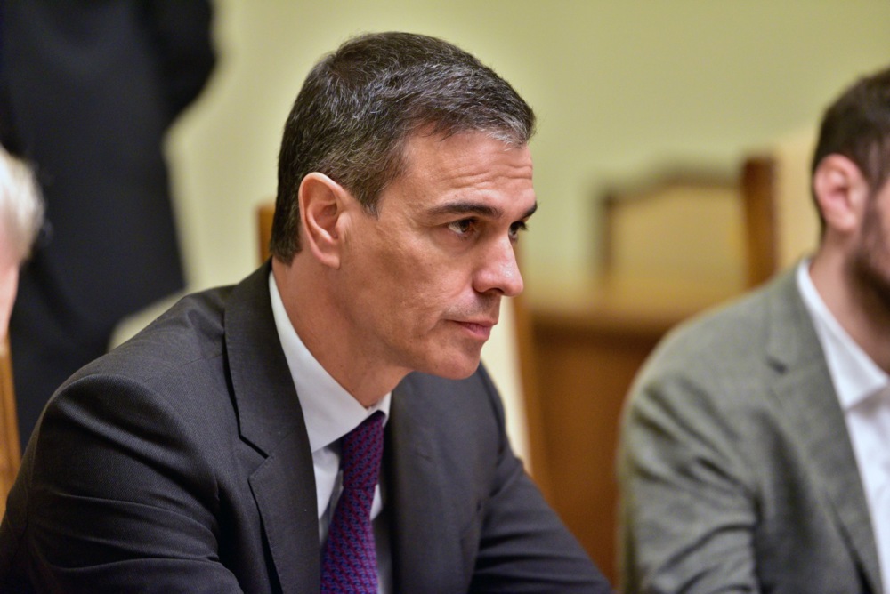 Spanish Prime Minister Pedro Sanchez condemned the assault on the PNV candidate Imanol Pradales (EPA-EFE/IGOR KUPLJENIK)