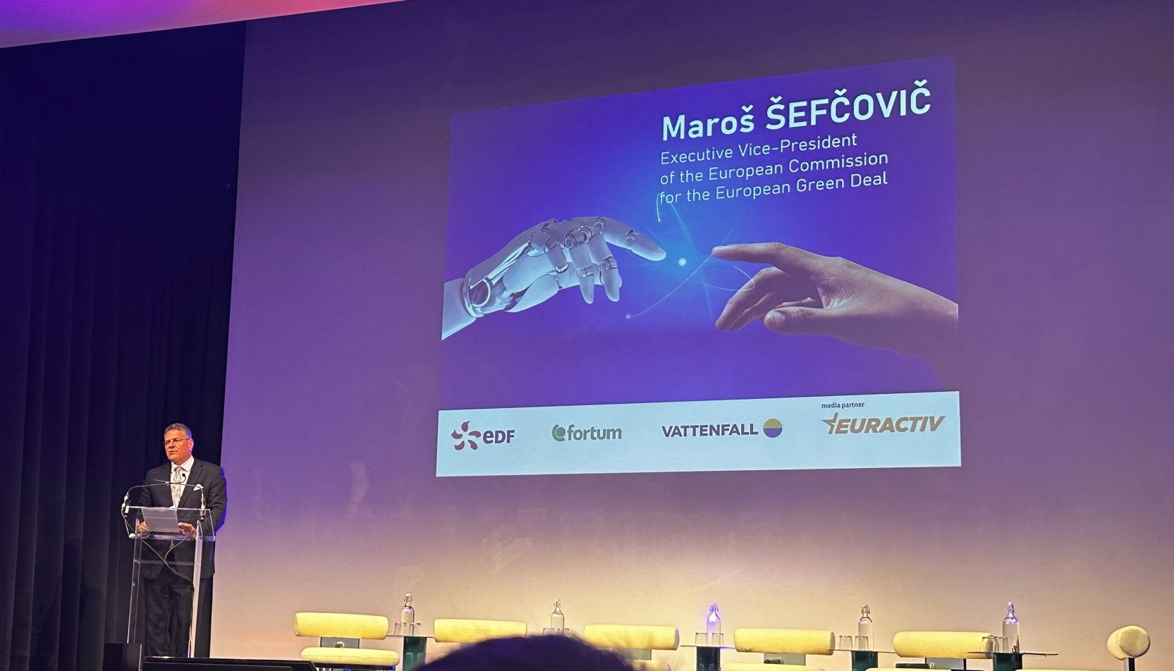 Green Deal Commissioner Šefčovič giving his keynote speech via @Brussels Signal