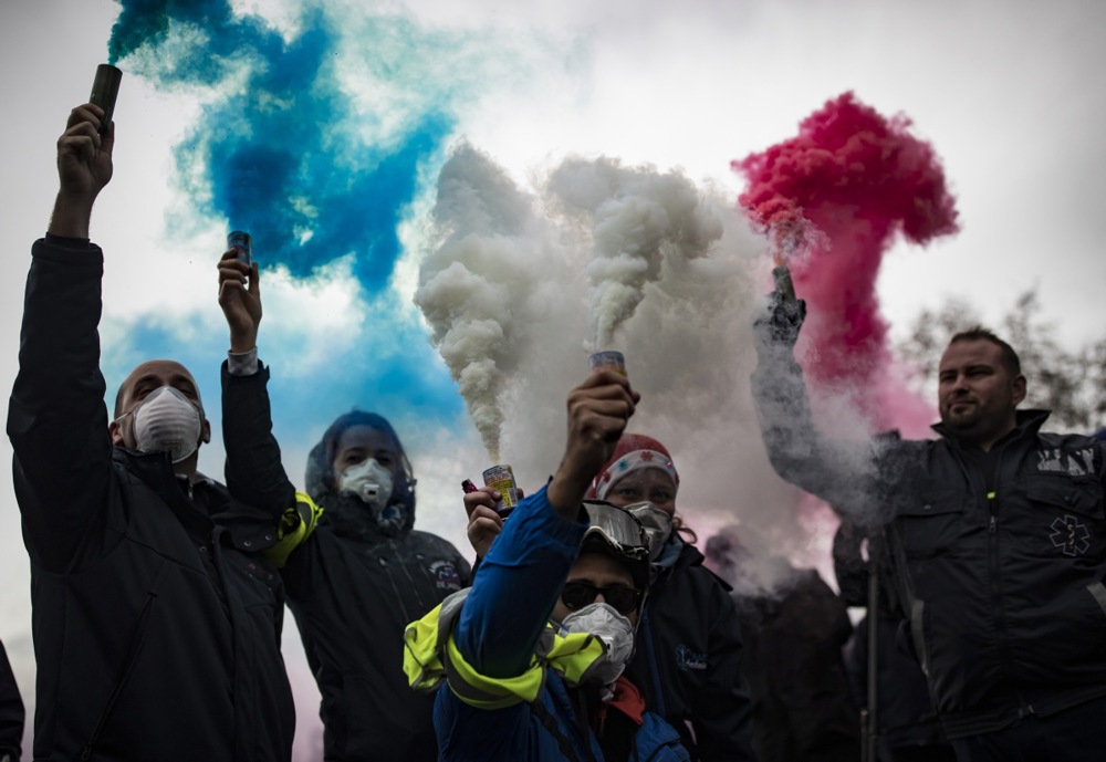 France’s mainstream political parties are losing French voters on the road to the European Parliament seats. EPA-EFE/IAN LANGSDON
