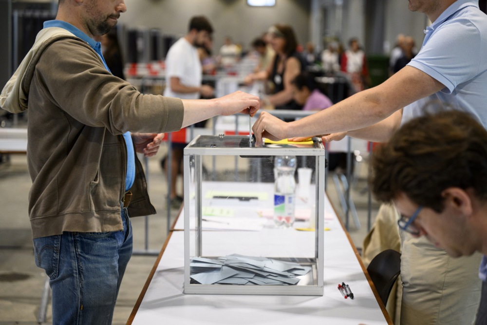 Recent reports find that Russian and Iranian influence networks target French voters using multiple tactics influencing the French elections. EPA-EFE/LAURENT GILLIERON