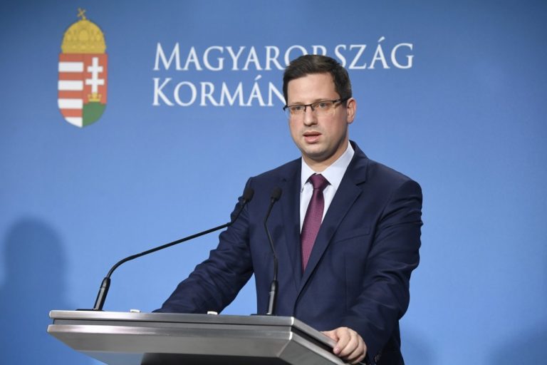 ARCHIVE IMAGE - Ukraine is attempting to "blackmail" Slovakia and Hungary with an oil embargo over both countries' positions on Russia's invasion, Budapest is now claiming. (EPA-EFE/SZILLARD KOSZTICSAK HUNGARY OUT)