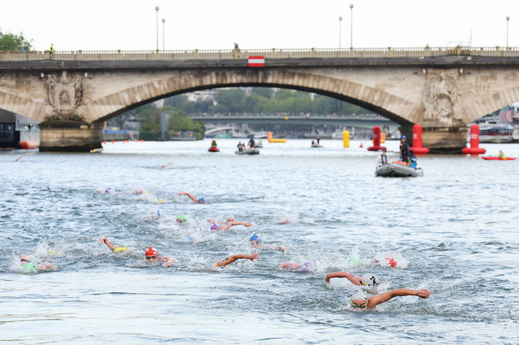 The Portuguese Olympic Committee (COP) announced that two of its triathletes, Vasco Vilaça and Melanie Santos, fell ill after swimming in the Seine River.(Photo by Ezra Shaw/Getty Images)