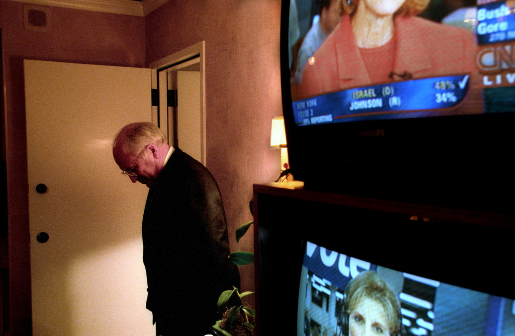 Dick Cheney, bowing his head, seeking forgiveness? Not likely (Photo by David Hume Kennerly/Getty Images)