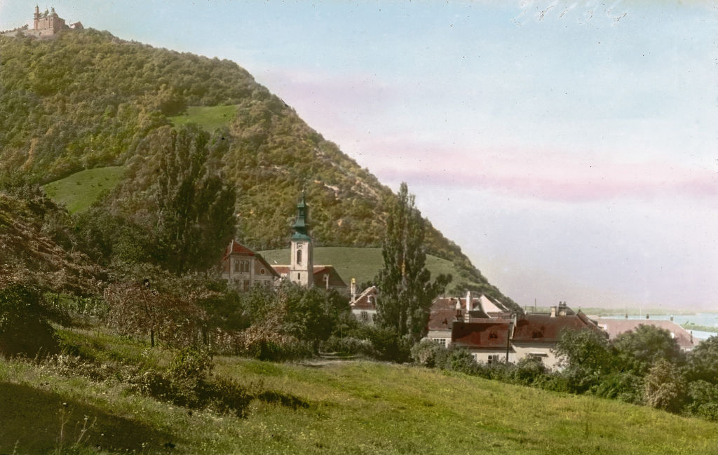 Kahlenberg overlooking Vienna (Oesterreichsches Volkshochschularchiv/Imagno/Getty Images)