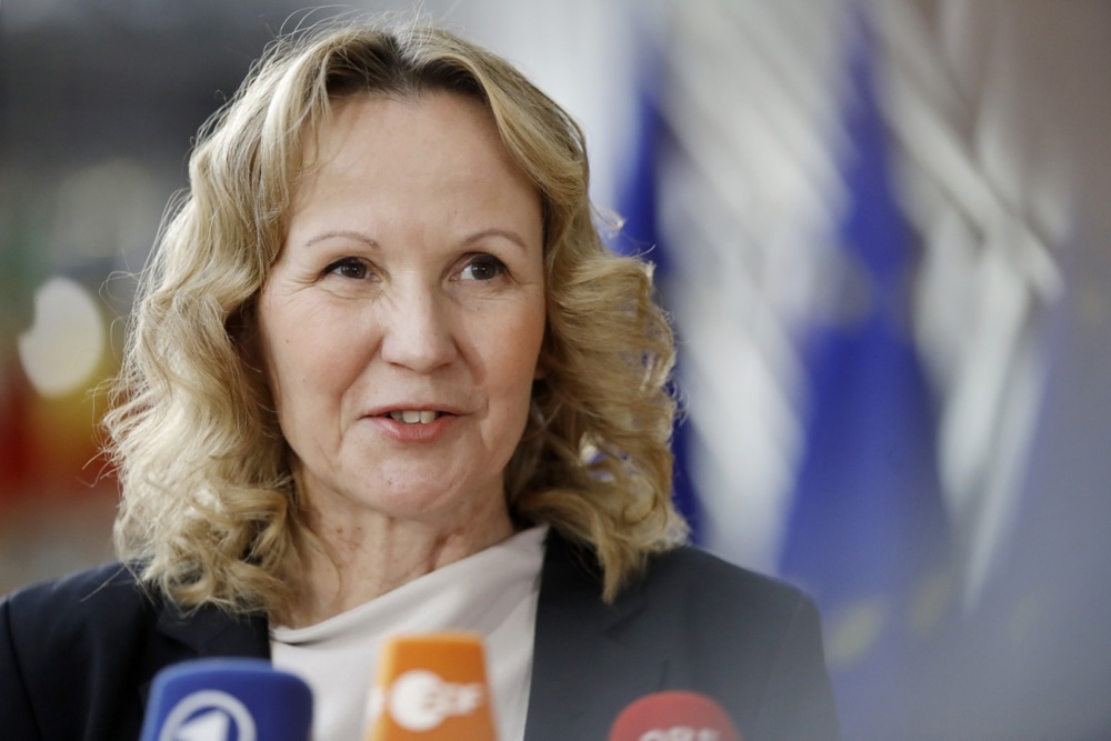 ARCHIVE IMAGE - Chinese companies are believed to have scammed the German taxpayer out of around €1 billion using the country's own green rules, a major economic research centre has claimed. (EPA-EFE/OLIVIER HOSLET)