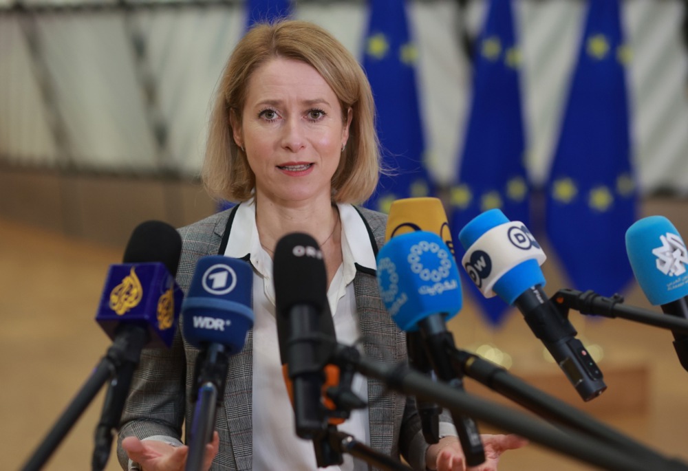 The European Council has announced "fully-fledge" sanctions against Chinese companies and entities, for the first time for their involvement in supporting Russia’s aggression against Ukraine. EPA-EFE/OLIVIER HOSLET