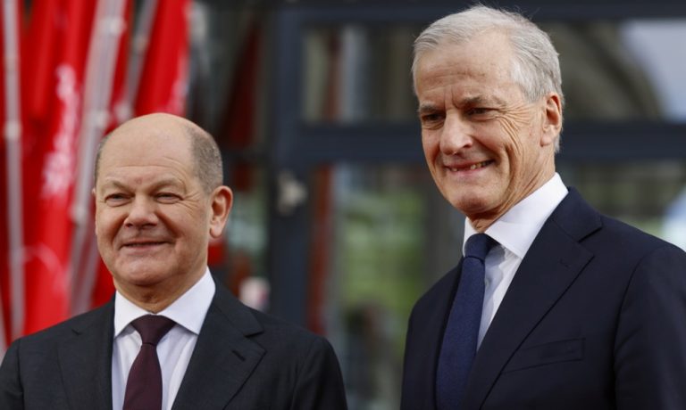 ARCHIVE IMAGE - Norway's prime minister has expressed concern over Elon Musk's alleged meddling with Europe's "internal affairs". (EPA-EFE/HANNIBAL HANSCHKE)