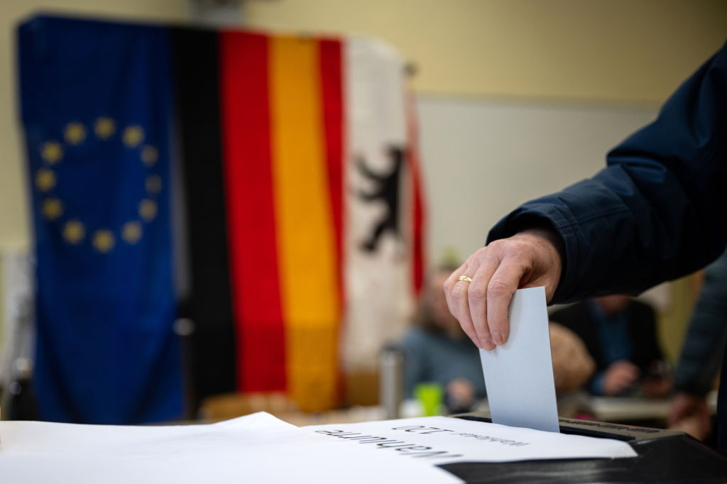 Suspicion over the integrity of the German snap federal election that took place on February 23 has been raised mainly due to the difficulties that Germans living abroad had. (Photo by Tamir Kalifa/Getty Images)