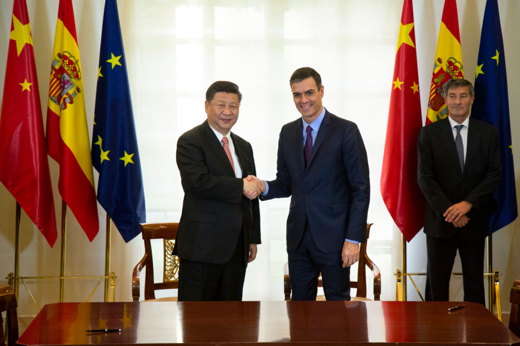 President Xi Jinping told Spain's prime minister on April 11 that China and the European Union must join together in defending globalisation and opposing "unilateral acts of bullying", in a clear swipe at the US President Donald Trump's tariff policies. (Photo by Pablo Blazquez Dominguez/Getty Images)