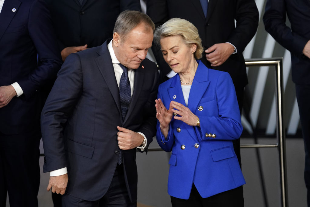 Punish Conservatives, reward Tusk: What EU calls ‘rule of law’ in Poland is political