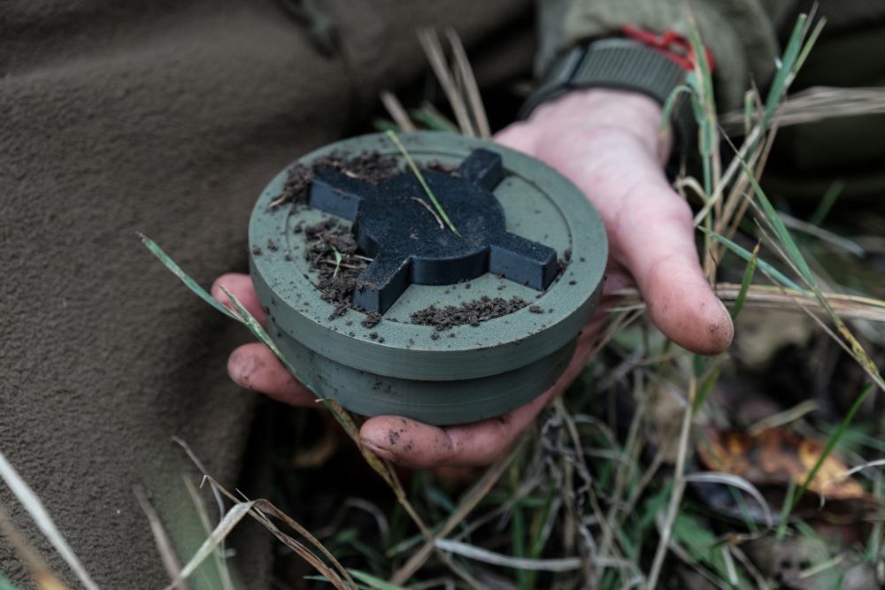 Lithuania officially withdraws from UN Convention banning anti-personnel mines