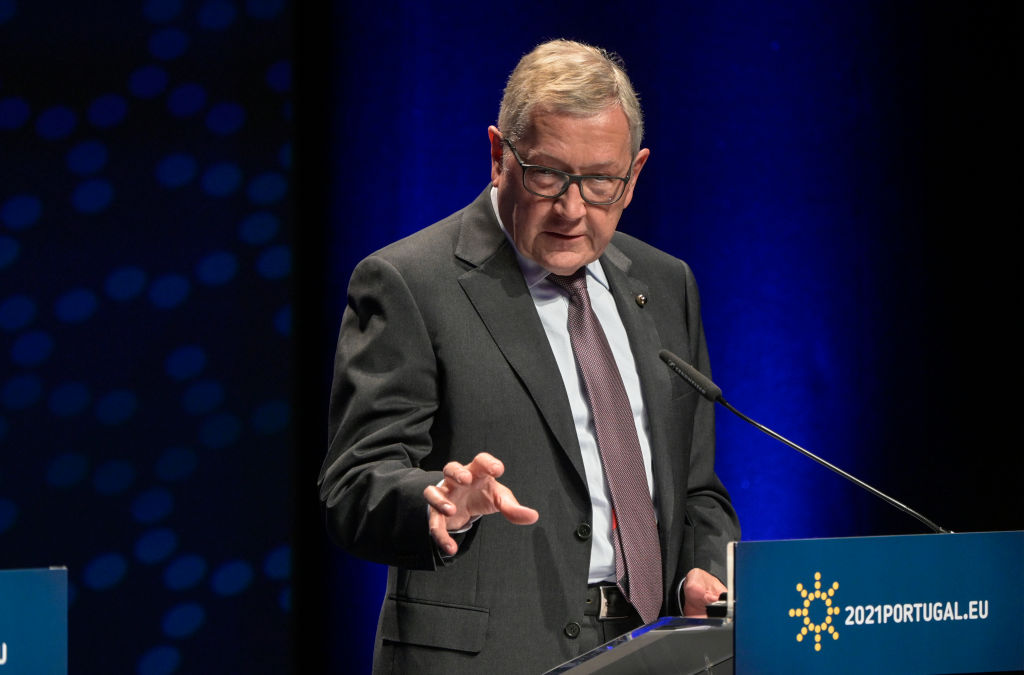 Former head of ESM foresees drastic loss of prosperity for Germans