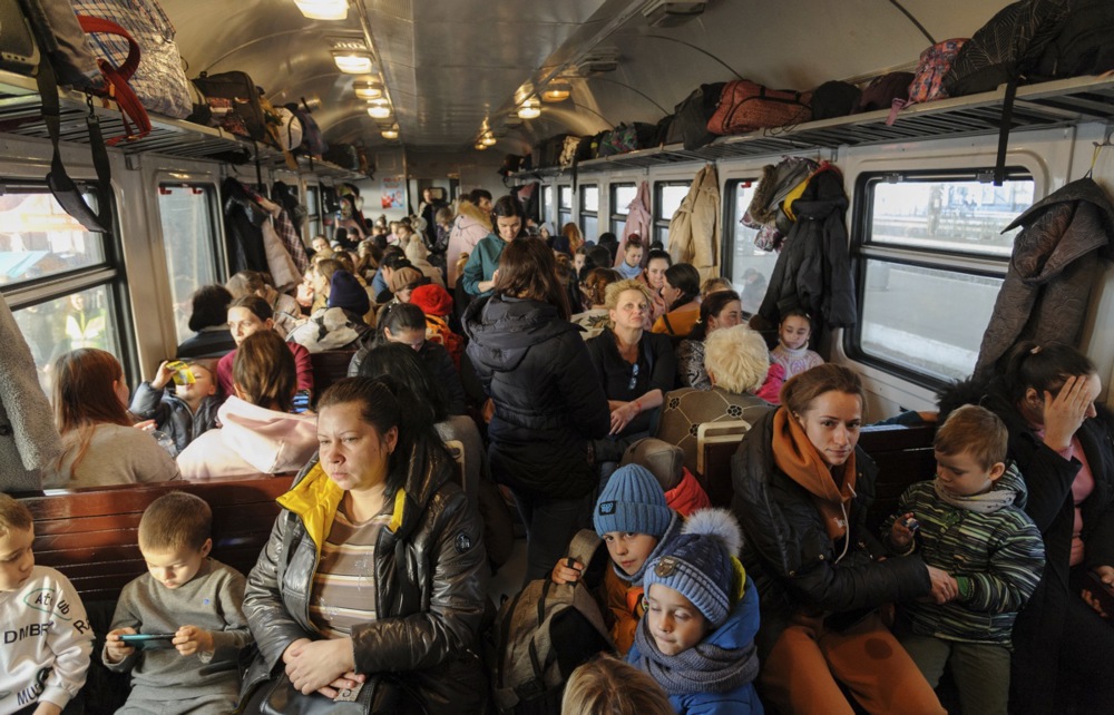 Poland to end preferential treatment of Ukrainian refugees