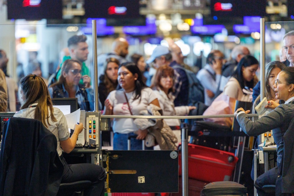 European Parliament votes against flight delay compensation reform