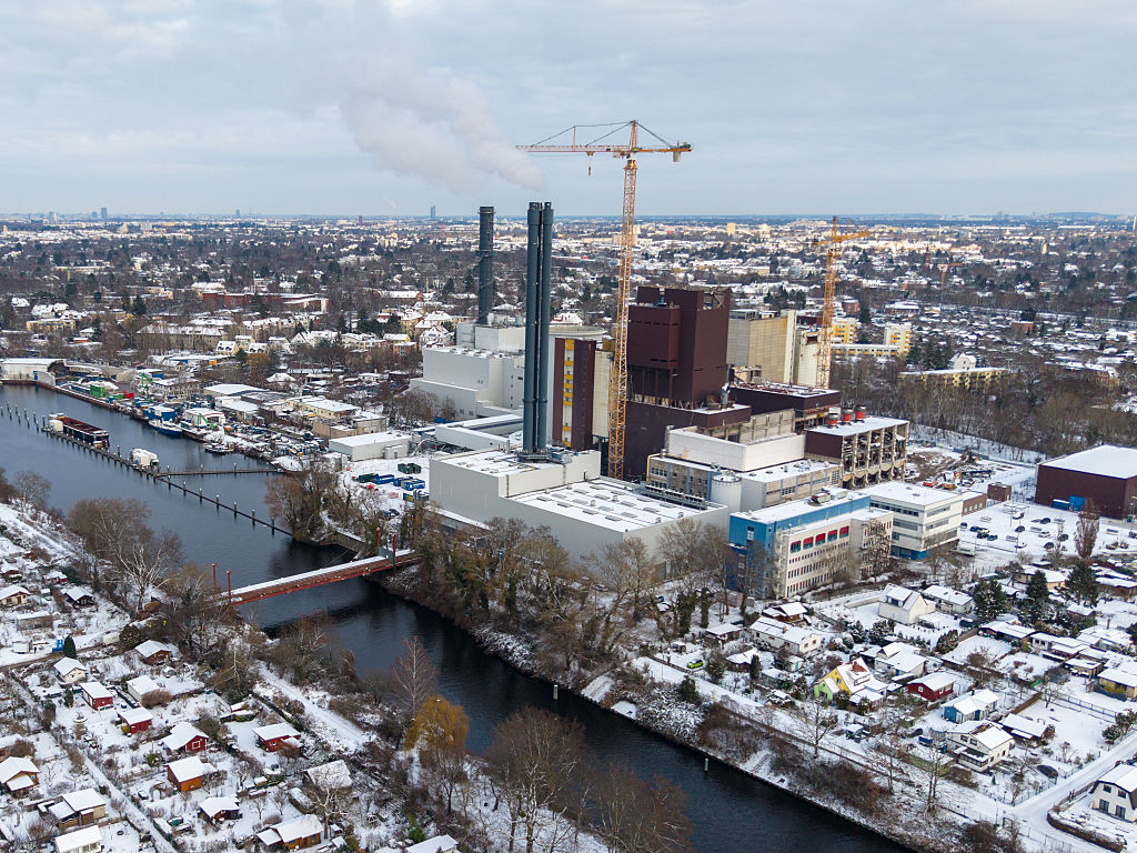 German group that claimed to be behind Berlin blackout denies Russian involvement