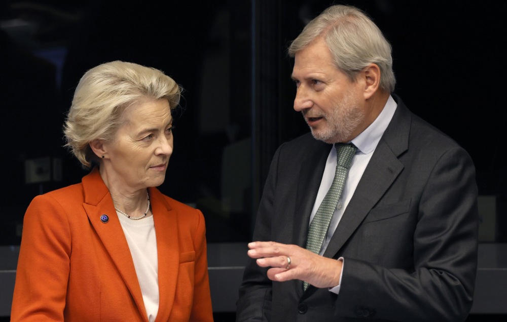 European Commission raided by Belgian police over real estate deal