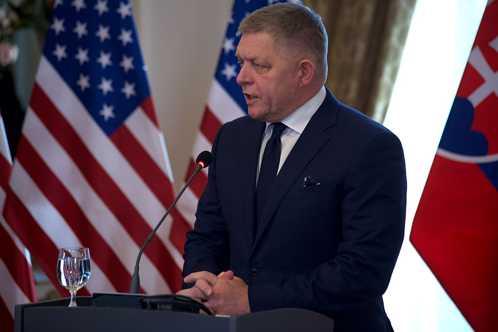 Slovakia's prime minister on Wednesday threatened to cut emergency electricity supplies to Ukraine if its neighbour does not reopen a pipeline that brings Russian oil to Slovakia and Hungary. (Photo by Zuzana Gogova/Getty Images)