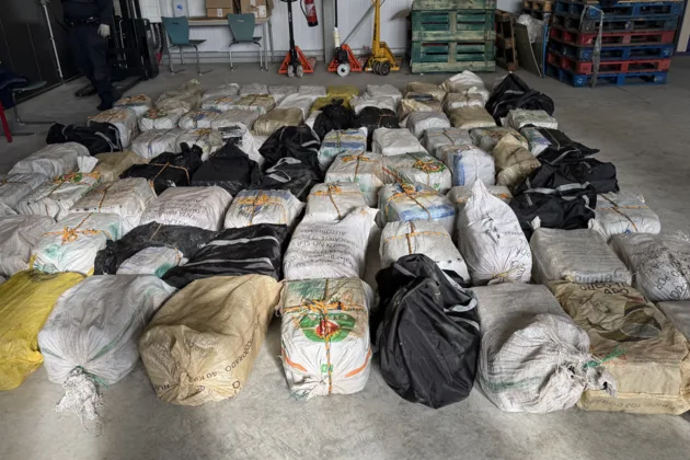 Customs officials carried out three major cocaine seizures at the port of Dunkirk on 7, 12 and 18 February,2026  intercepting more than 13 tonnes of narcotics ( picture by French Custom)