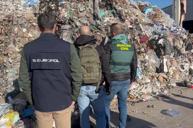 A major international police operation has dealt a significant blow to criminal groups profiting from environmental crime, seizing vast quantities of illegal waste and hazardous substances worth tens of millions of euros. ( via Europol)