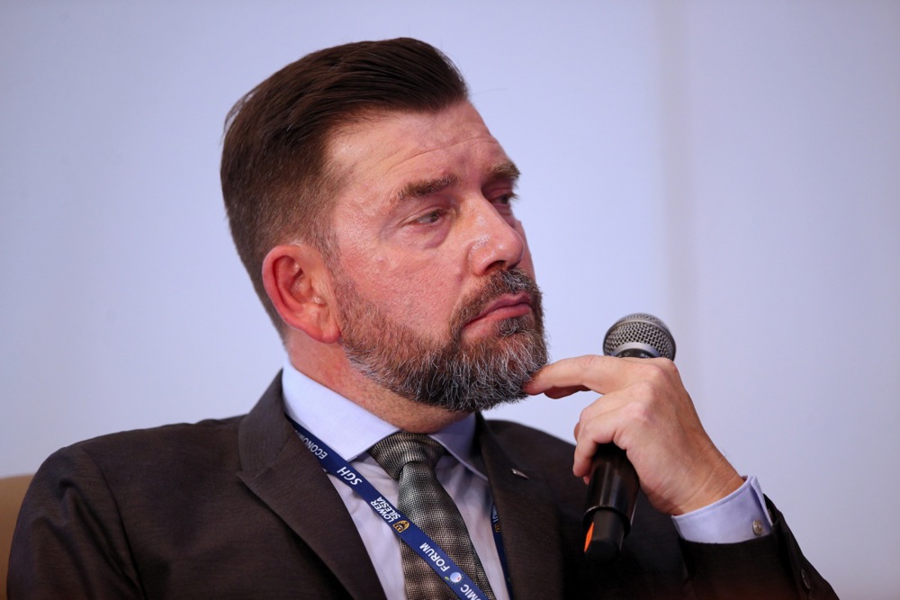 US broadcaster Newsmax launches in Poland against Tusk allies wishes