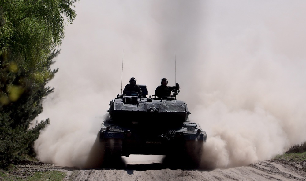 German Green leader says soldiers can ‘desert’ under AfD defence minister