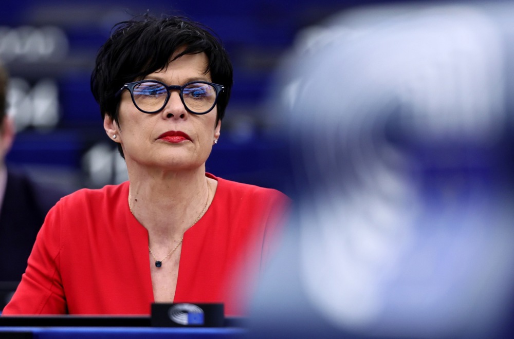Brussels rushes Ukraine accession