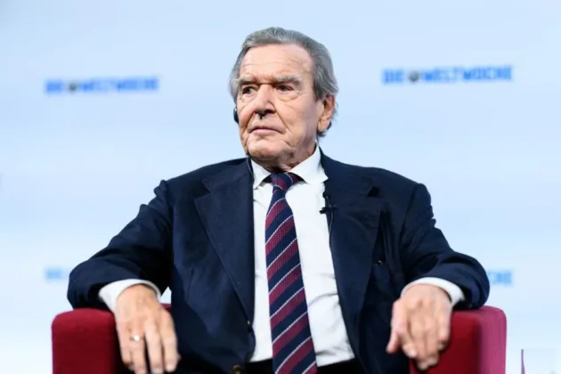 Germany rejects Schroeder as Russia-Ukraine mediator over Putin ties