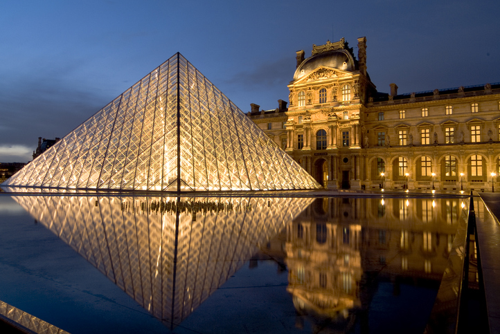 A potential terrorist attack targeting the Louvre Museum appears to have been foiled after a simple traffic stop in Paris. (Getty)