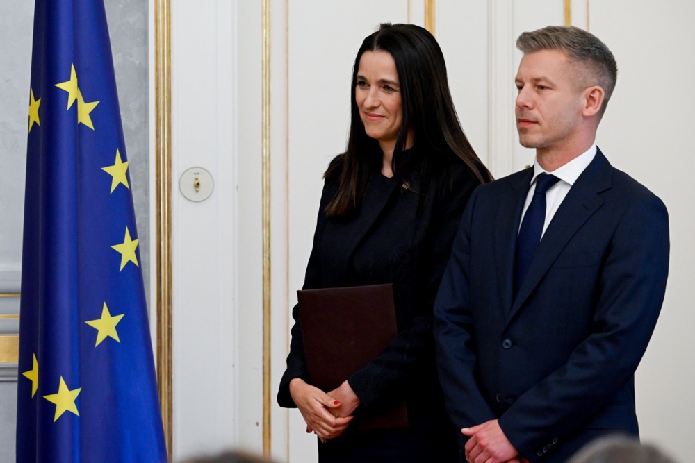 Hungary's new Government breaks with Orbán-era border defence