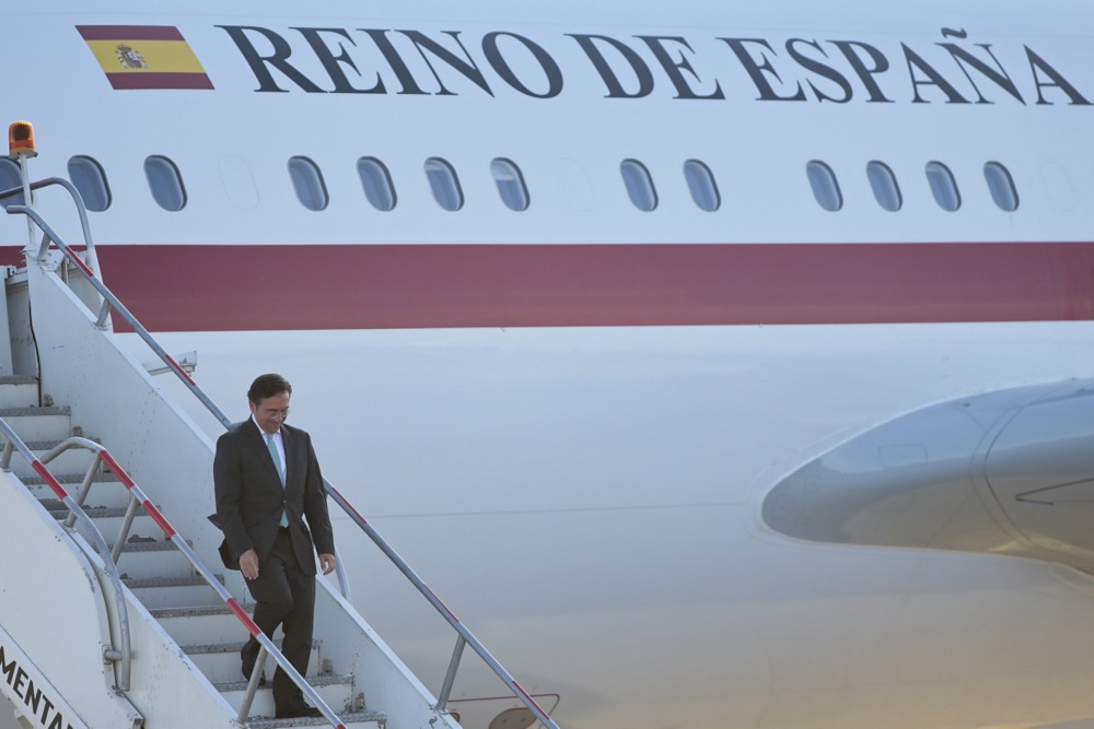 Spain insists on refusing US use of bases for Iran strikes as Trump threatens trade cut-off