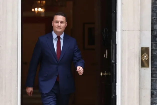 Streeting resigns as UK Health Secretary, piling pressure on Starmer