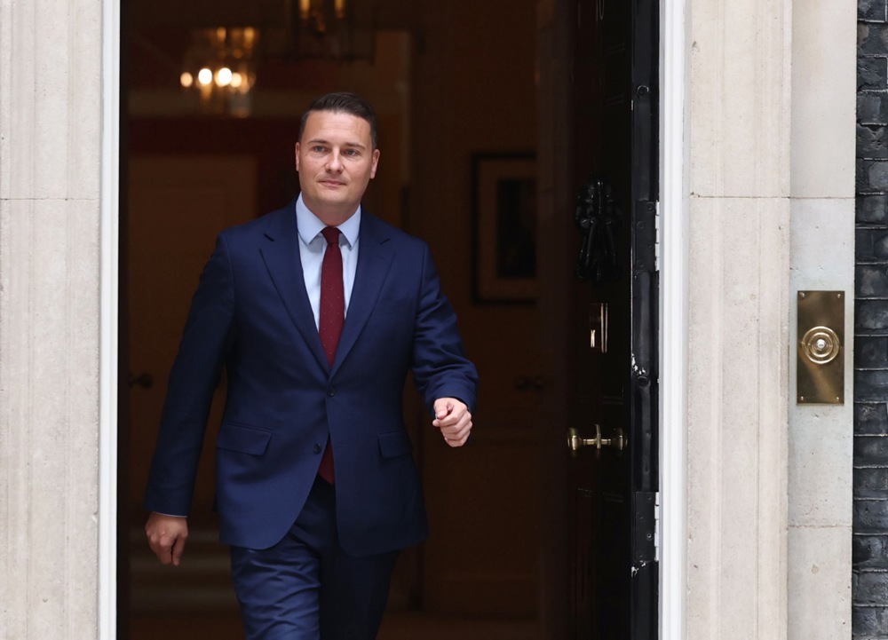 Streeting resigns as UK Health Secretary, piling pressure on Starmer
