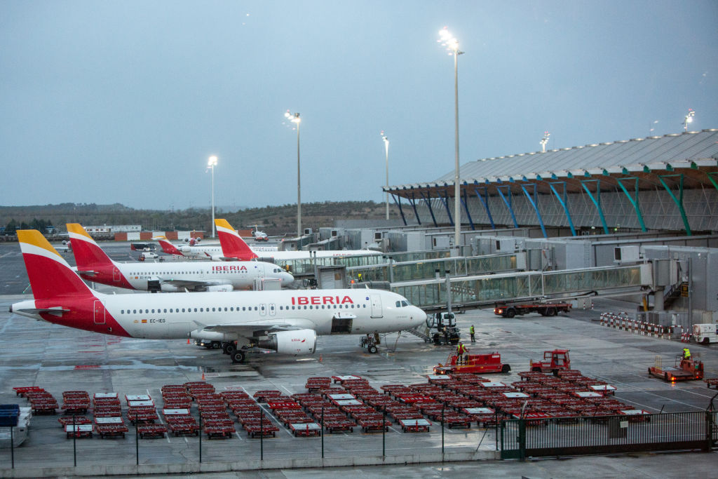 Aviation industry urges Brussels to drop carbon market plan