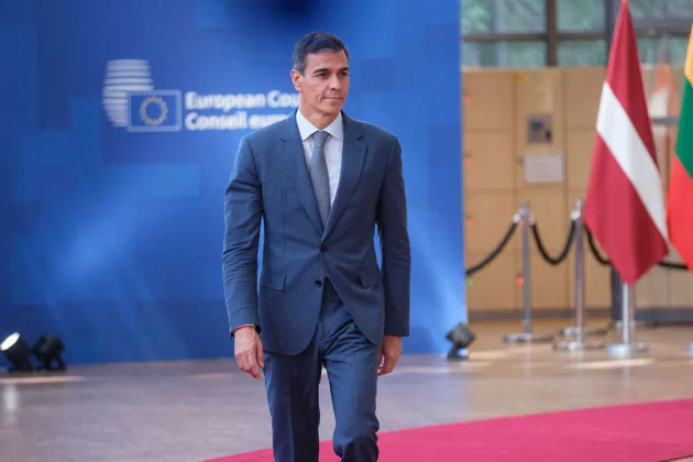 EU leaders criticise Sánchez over mass immigrant