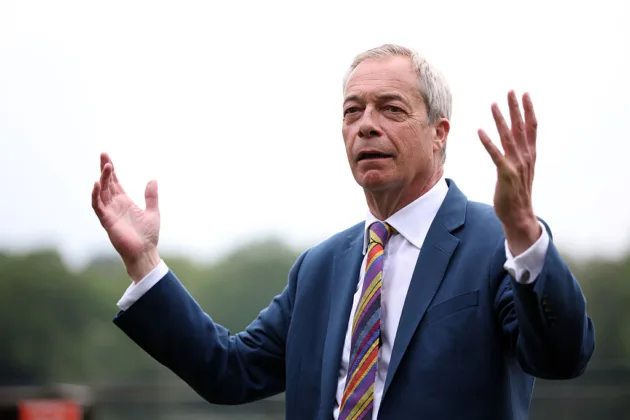 Farage demands general election after Starmer resignation