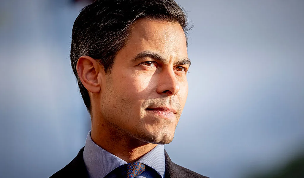 Dutch governing coalition suffers sharp drop in latest survey
