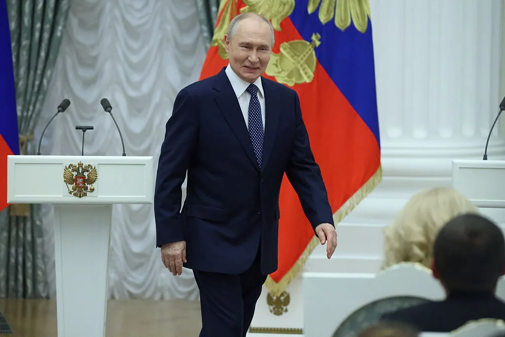 EU opens contacts with Kremlin over Ukraine