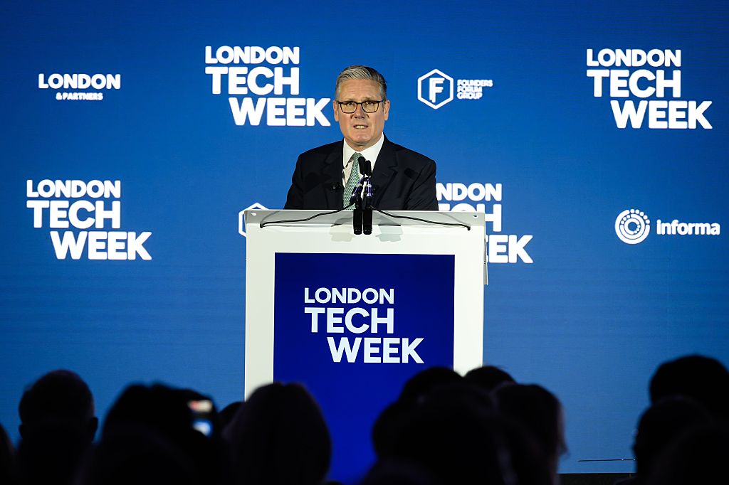 Following UK Prime Minister Keir Starmer’s call for tech companies to introduce device-level controls, the messaging platform Signal has accused the UK government of laying the groundwork for a “mass surveillance system” under the guise of child protection. (Photo by Leon Neal/Getty Images)
