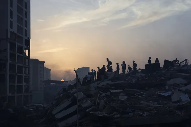 Three Spaniards killed and 99 missing in Venezuela earthquakes