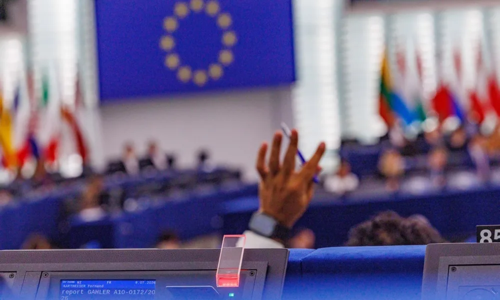 European Parliament approves ‘mini-chat control’