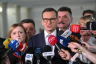 Tusk&rsquo;s parliamentarians bring out popcorn over acrimonious split on Poland&rsquo;s right