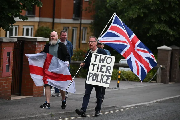 British police watchdog investigates officers who handcuffed dying Henry Nowak