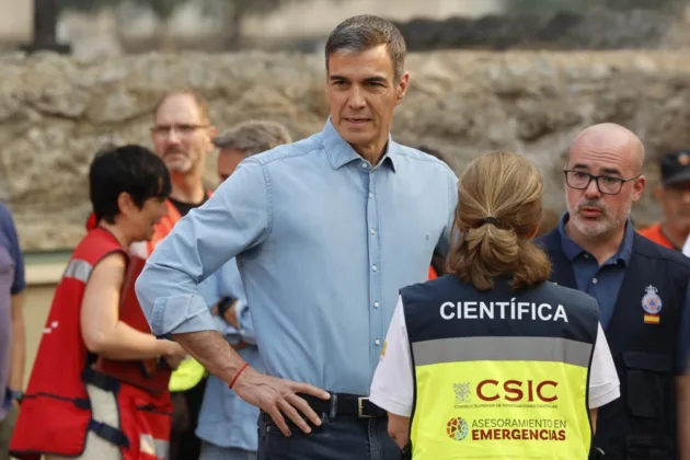 Sánchez closes his political year with a record fire, climate excuses and no budget